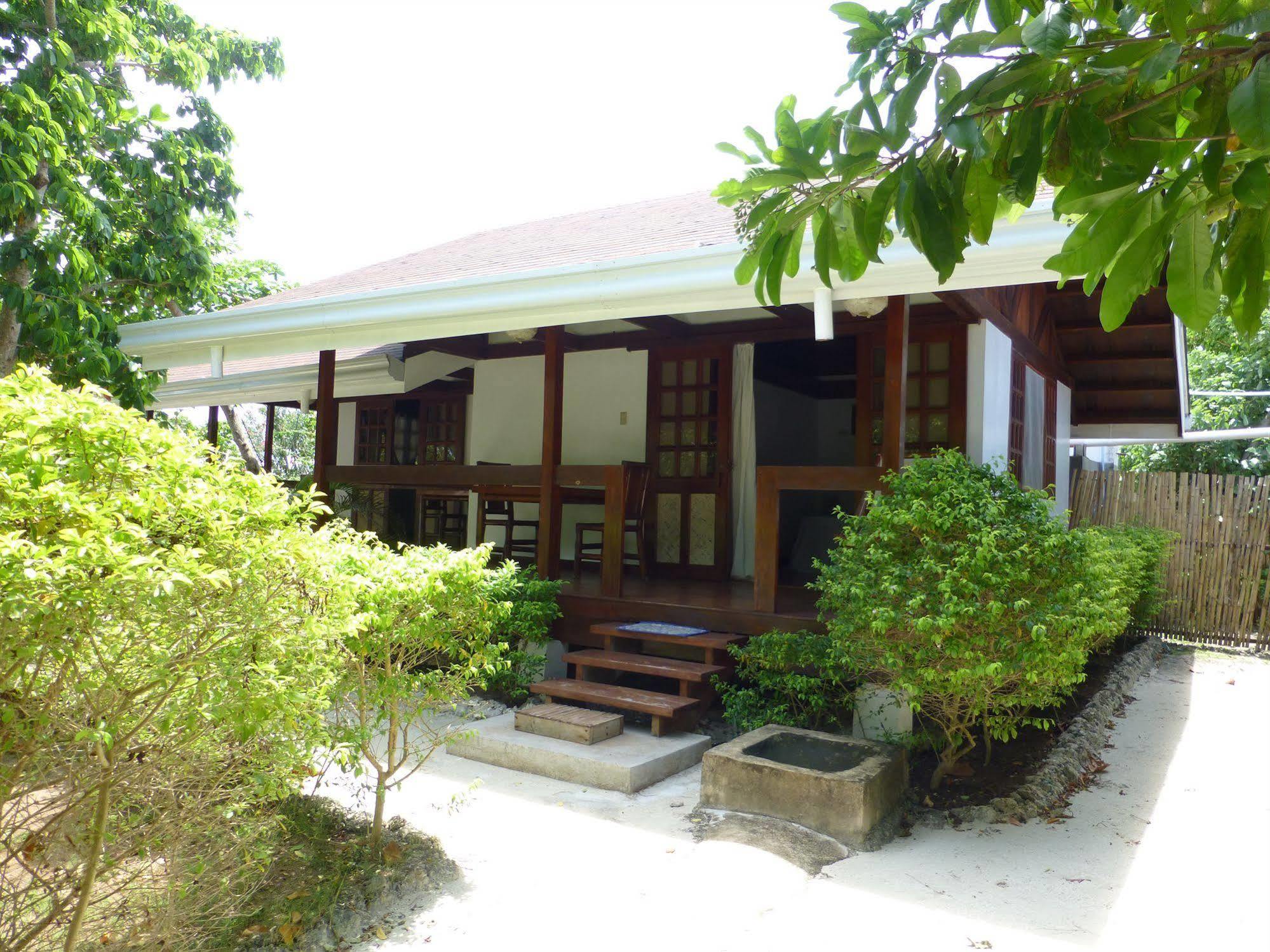 Talima Beach Villas & Dive Resort Cebu Exteriör bild